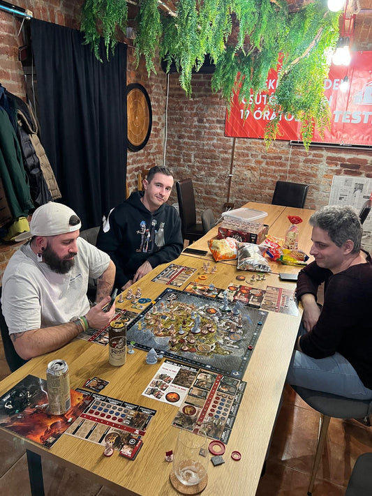 Remek hangulatban telt a csütörtöki játékest a TestPlay-ben!