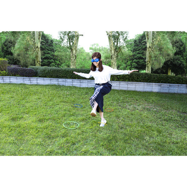 A Fejjel lefelé kihívás játék - A szabadban